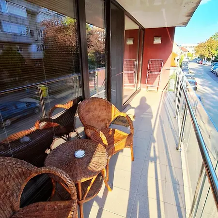 Cozy Open Space Near Old Center Of With Private Parking Space Apartment Timisoara