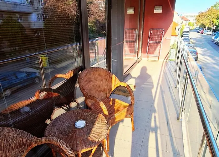 Cozy Open Space Near Old Center Of With Private Parking Space Apartment Timisoara